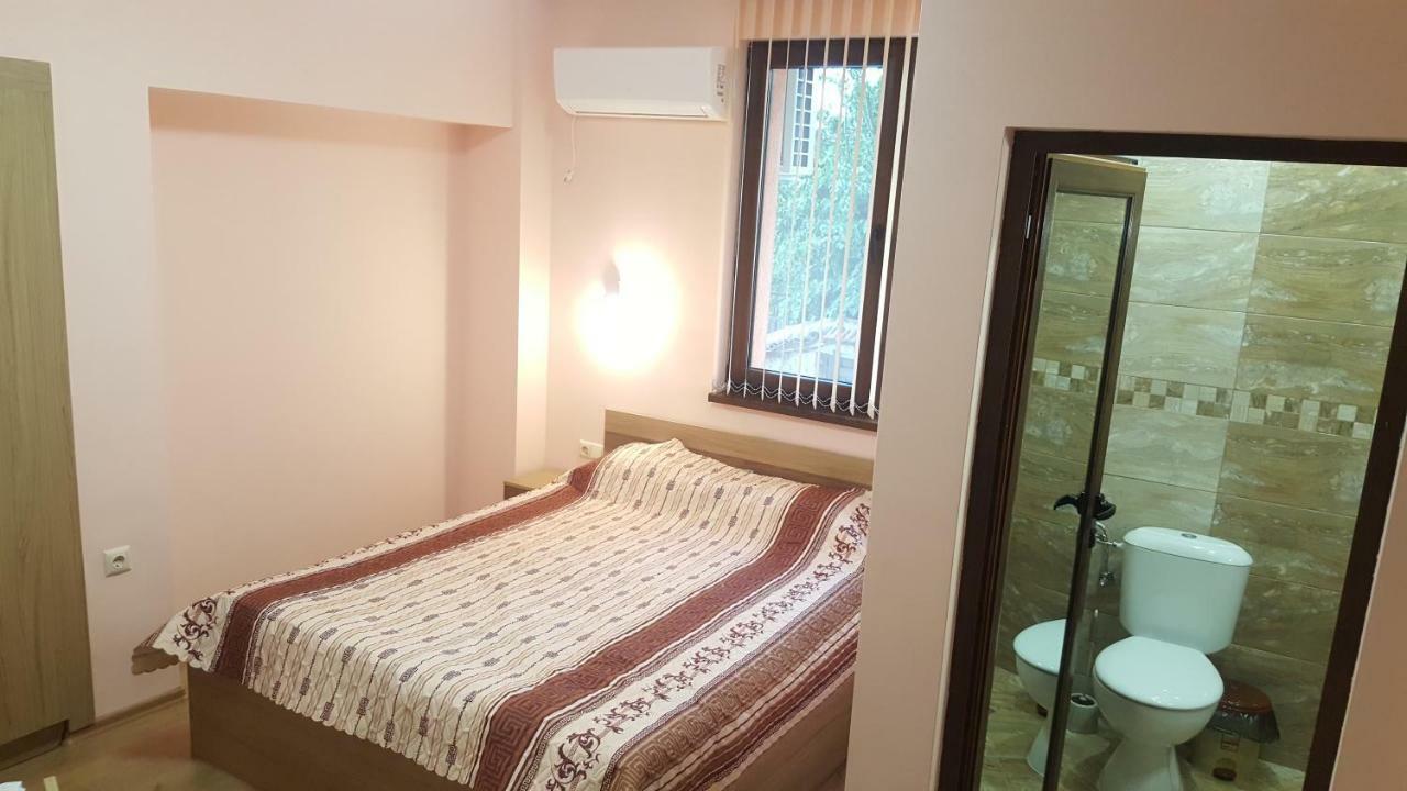 Hotel Chilingirovata Kashta Pavel Banja Exteriér fotografie