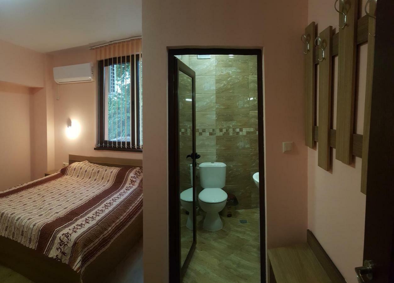 Hotel Chilingirovata Kashta Pavel Banja Exteriér fotografie