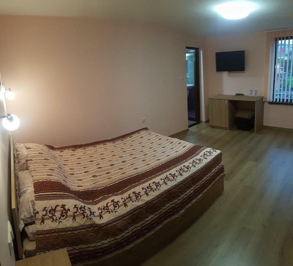Hotel Chilingirovata Kashta Pavel Banja Exteriér fotografie