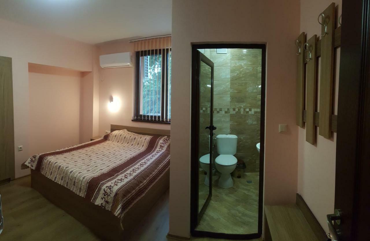 Hotel Chilingirovata Kashta Pavel Banja Exteriér fotografie