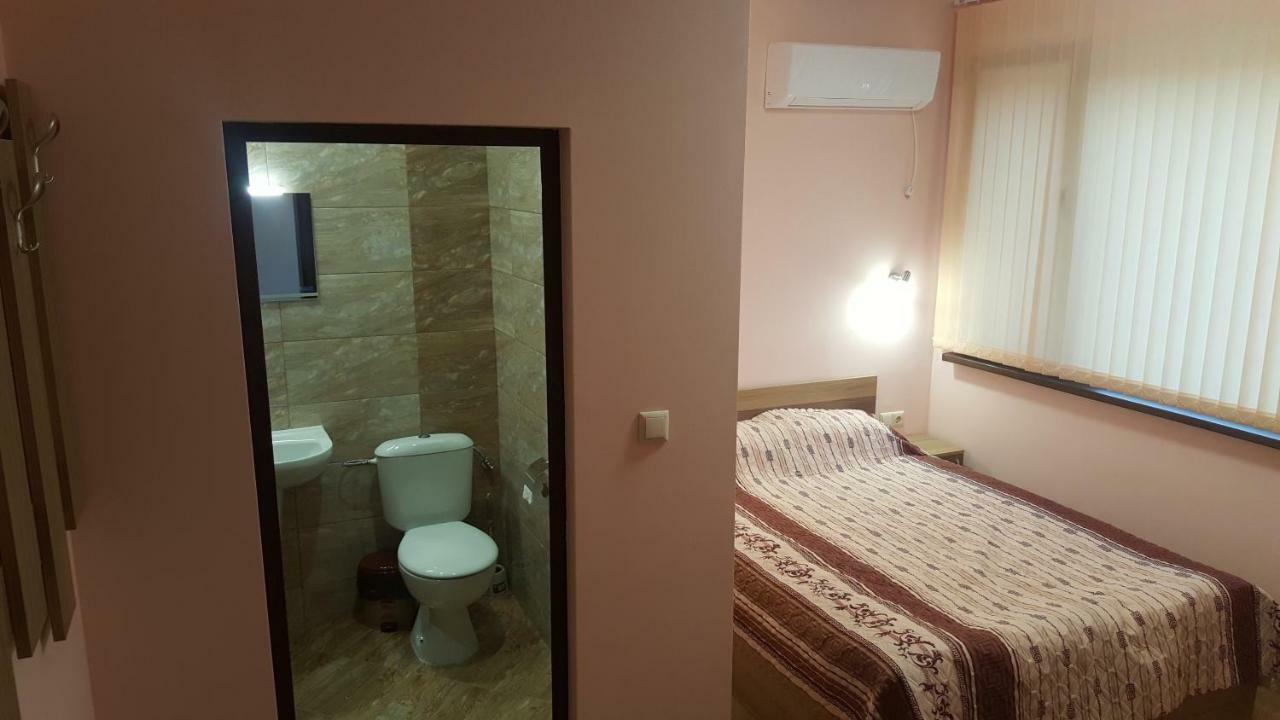 Hotel Chilingirovata Kashta Pavel Banja Exteriér fotografie